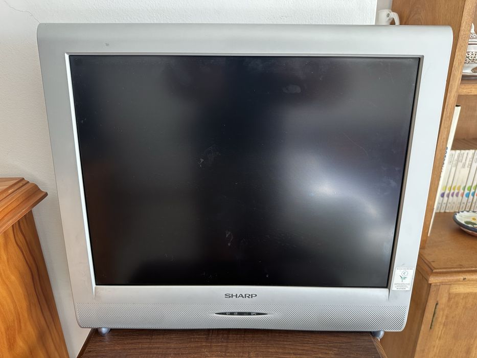 Televisor Sharp