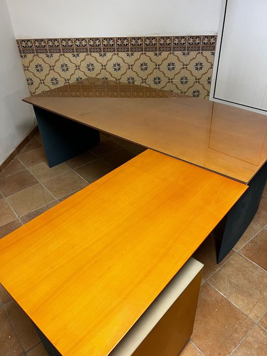 Escrivaninha , secretaria