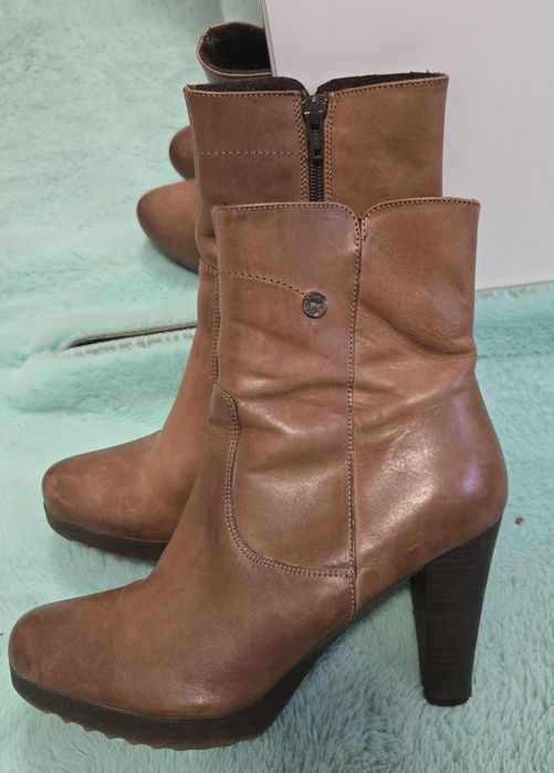 Długie skórzane botki