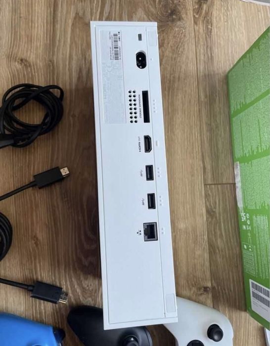 Konsola Xbox Series S + 2 Pady + Gry + Fortnite Roblox Forza Minecraft GTA
