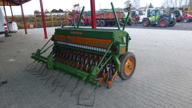 Siewnik AMAZONE D8 - 30 SUPER