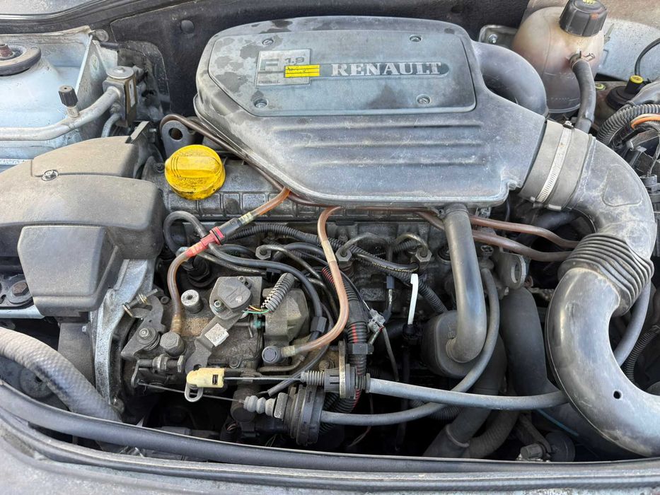 reanult clio 1.9d um comercial econômico e fiável