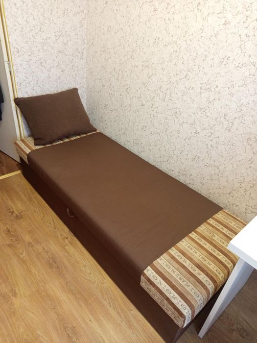 Sprzedam tapczan jednoosobowy