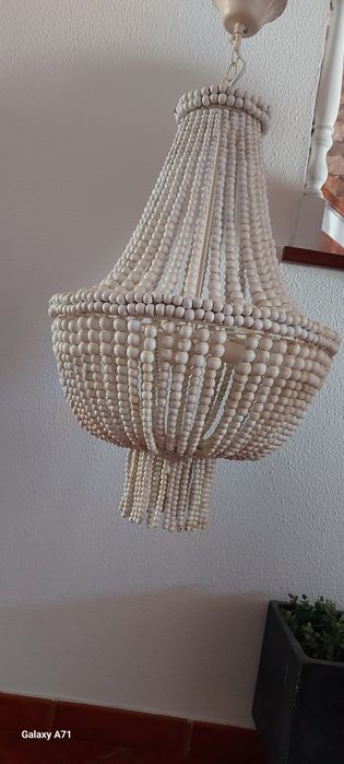 Candeiro de bolas de Madeira