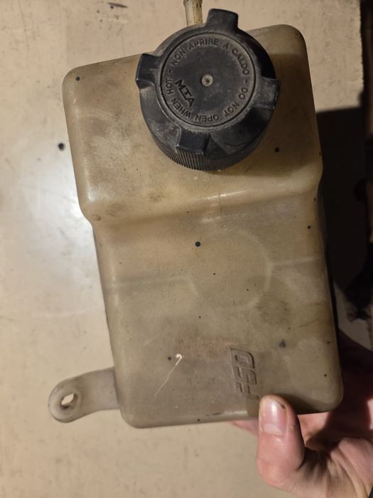 Zbiornik wyrównawczy polonez