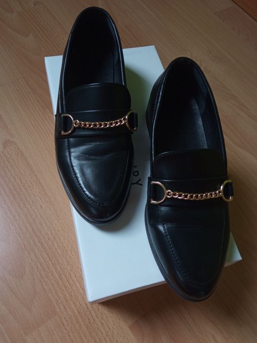 Buty czarne 36 mokasyny Jenny Fairy CCC