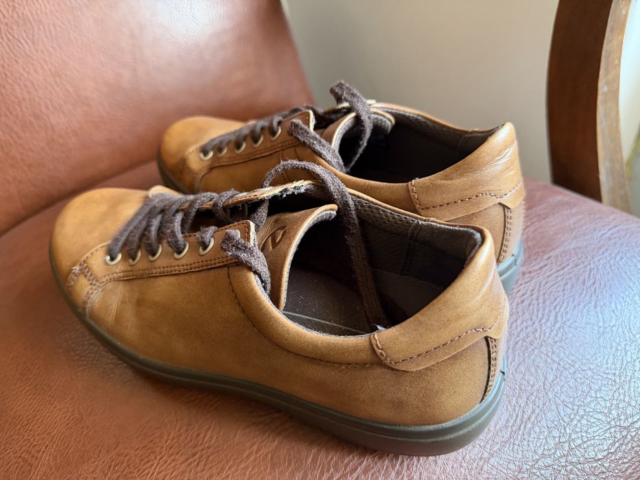 Ténis/Sapatos/Sapatilhas Ecco novos