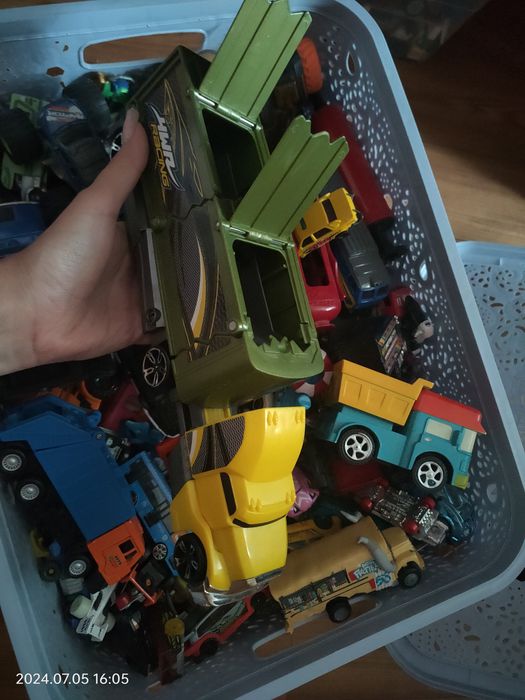 Грузовик Вантажівка Hot Wheels Безумное столкновение желто-зеленый

Дж
