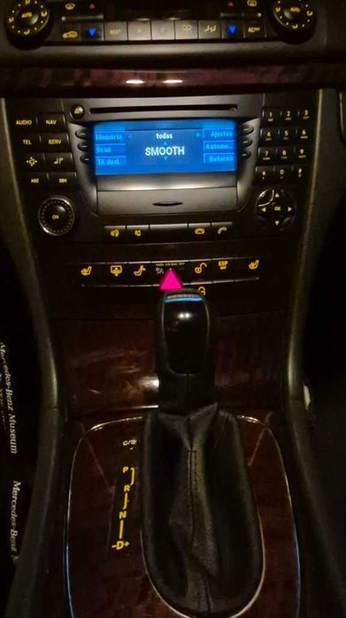 Mercedes-Benz E 220 CDI Automático – Muito bom estado
