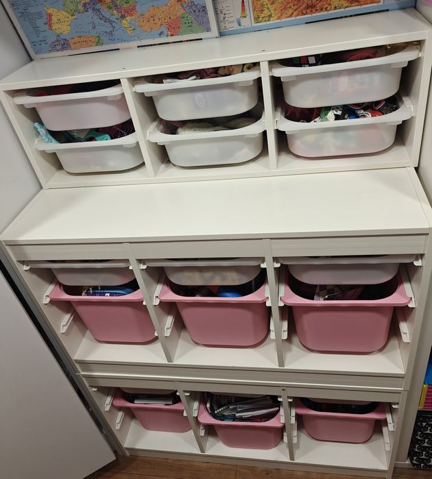 Ikea trofast z pojemnikami