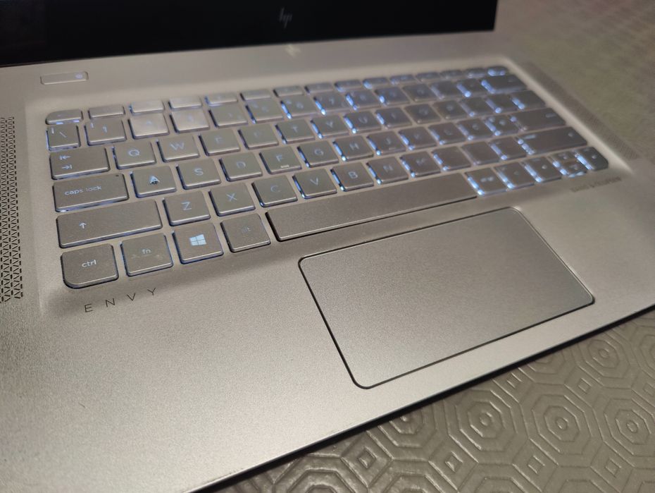 HP Envy 13-ab002np i7-7500 (Excellent Condition)64550167807618122