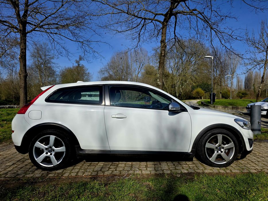 Volvo C30 1.6d R Design Nacional