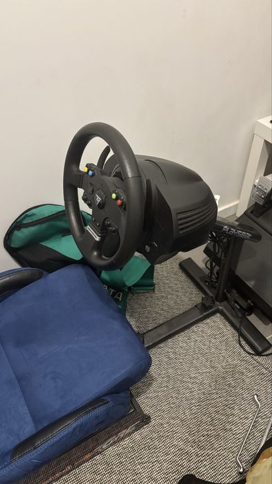 Vendo volante e pedais em bom estado
