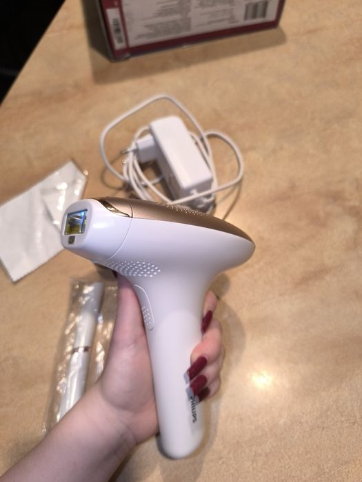 Philips Lumea 7000 BRI921 – depilator IPL