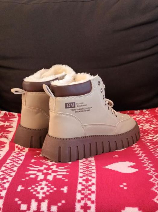 Damskie buty zimowe
