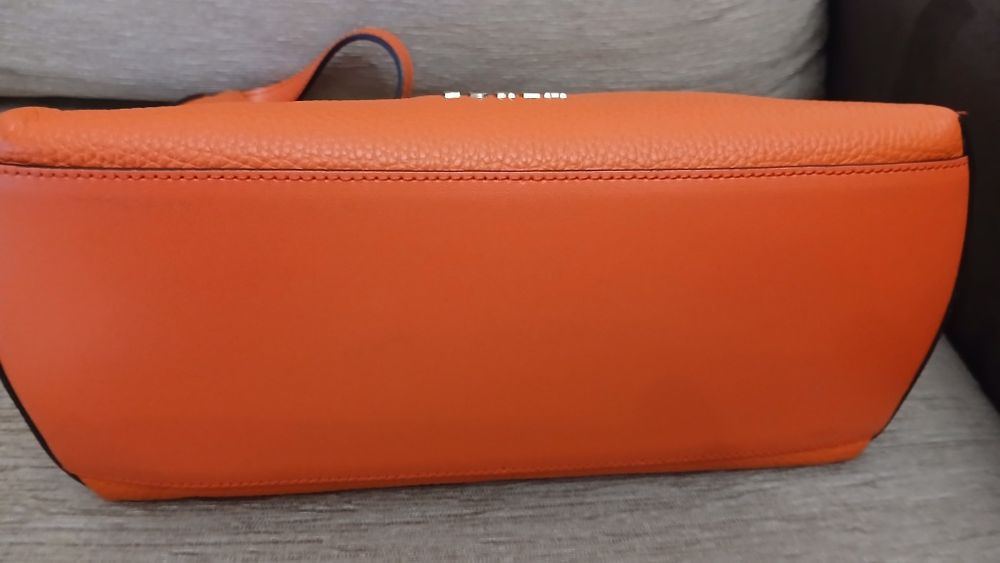 Mala de Senhora em Pele da Furla