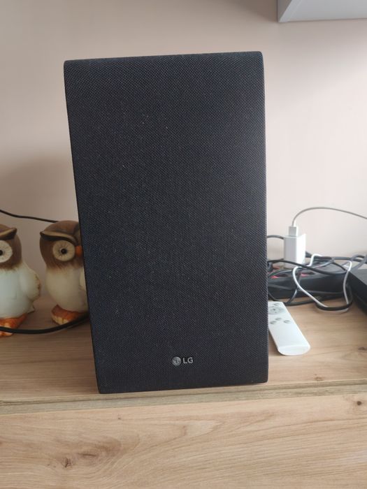 Soundbar LG SJ4 (2.1, 300 W RMS)