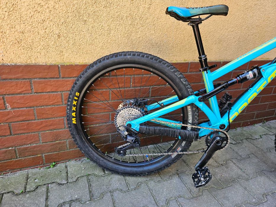 Dartmoor Blackbird Junior 26" DT Manitou MAXXIS