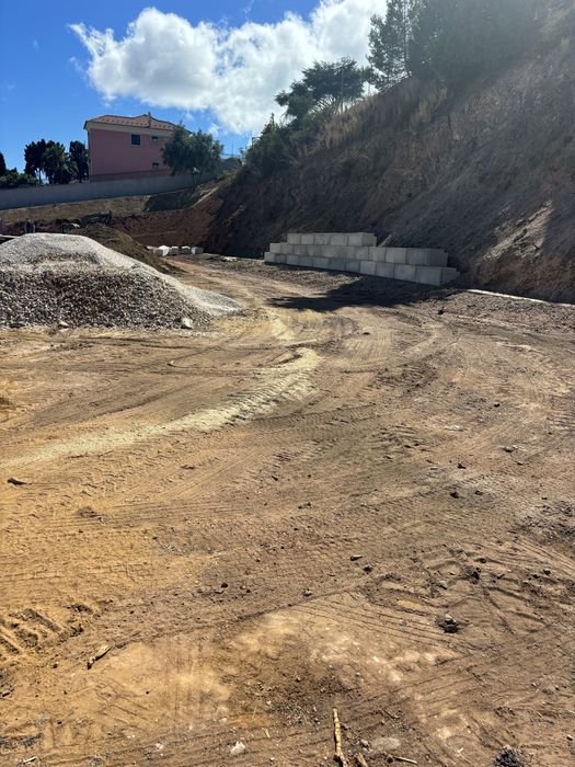 construção de muros em bloco maciço em betão