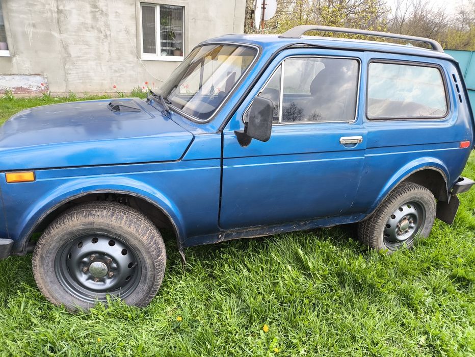 Продам  нівасік 2121