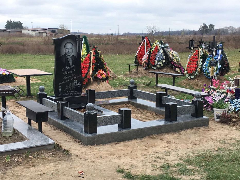 Пам’ятники Бровари Найдешевші в регіоні!
