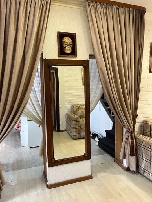 Район Центр.Продаж двоповерхової квартири