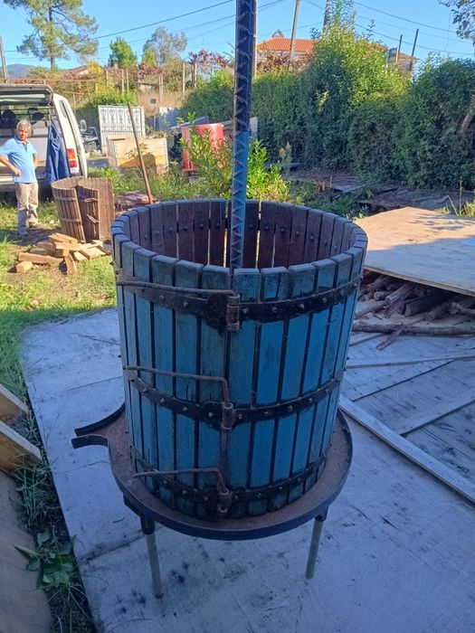 Ferragens e outros artigos