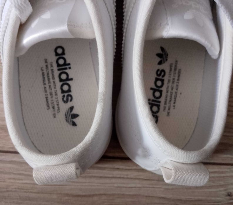 Damskie buty sportowe Adidas Honey Lo 36,5