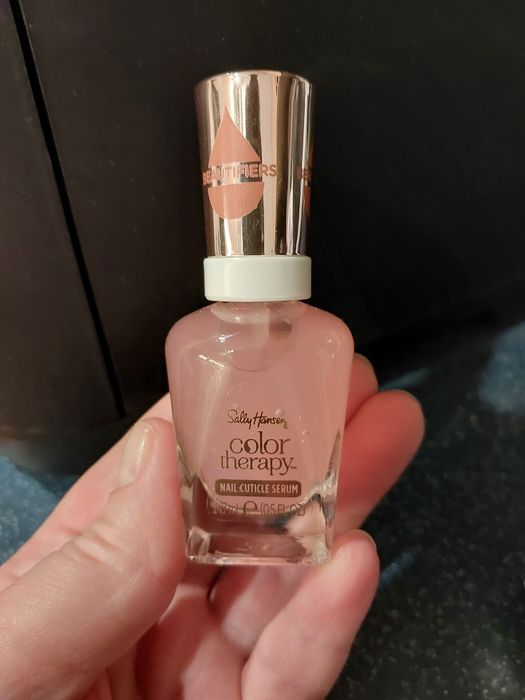 Lakiery  Sally Hansen