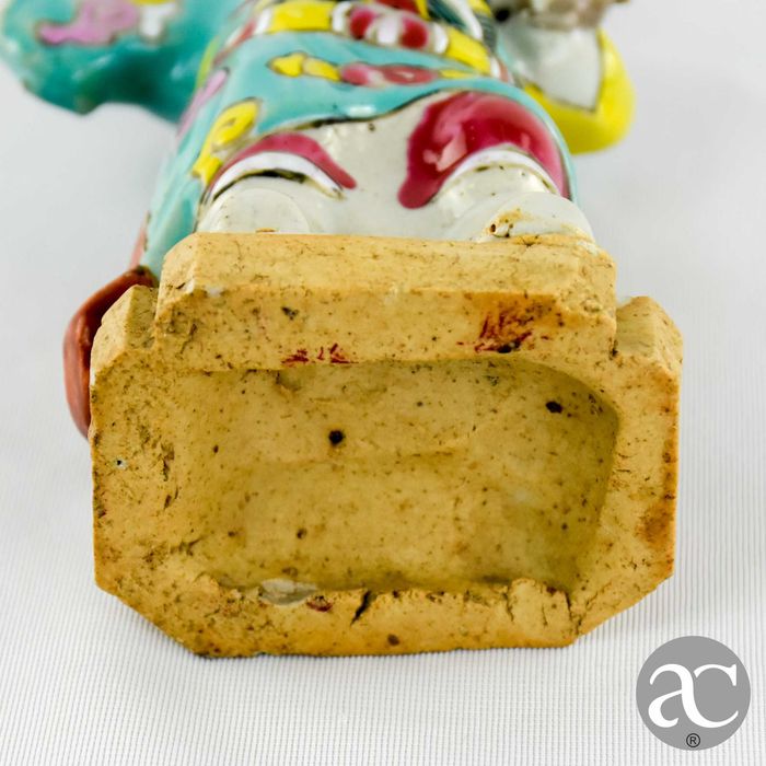 Figura de Imortal em porcelana, Família Rosa, Jiaqing séc. XVIII / XIX