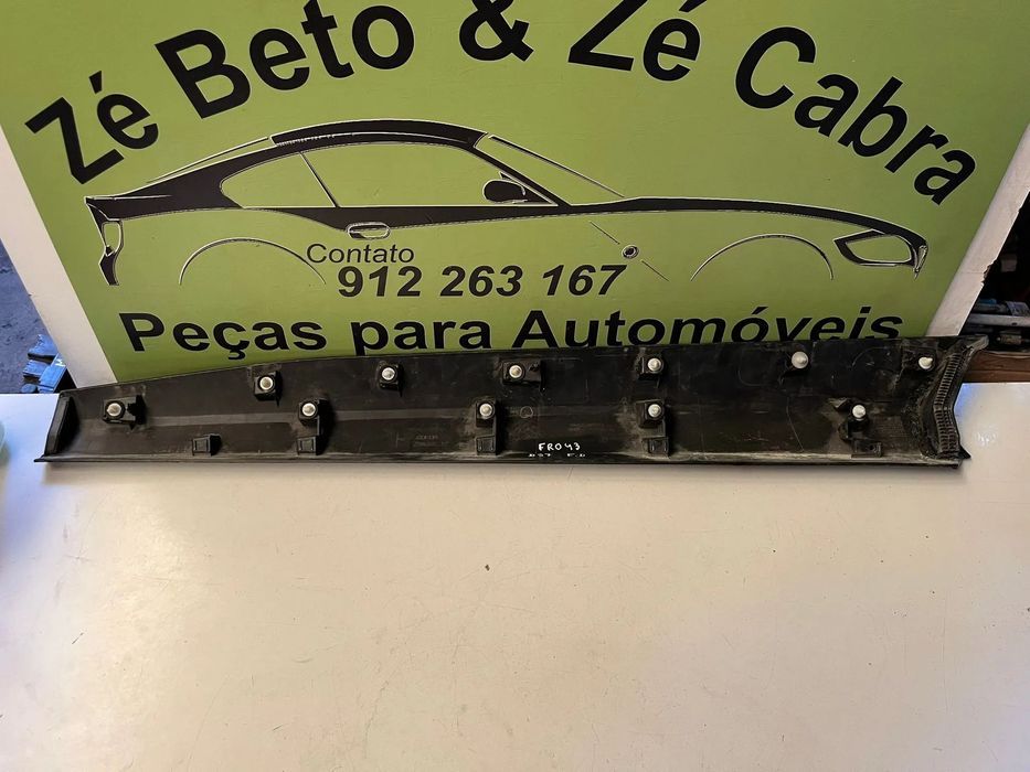 CITROEN DS7 FRISO PORTA FRENTE DIREITO - FR043