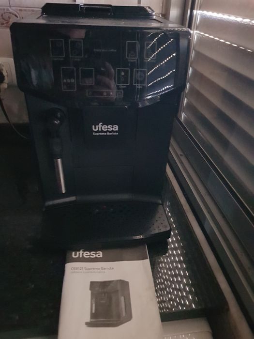Máquina de café automática Ufesa