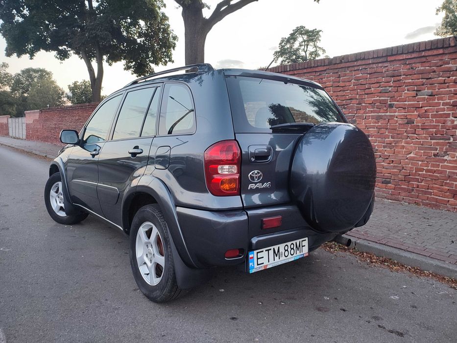 TOYOTA RAV4 2005r. 4x4 diesel