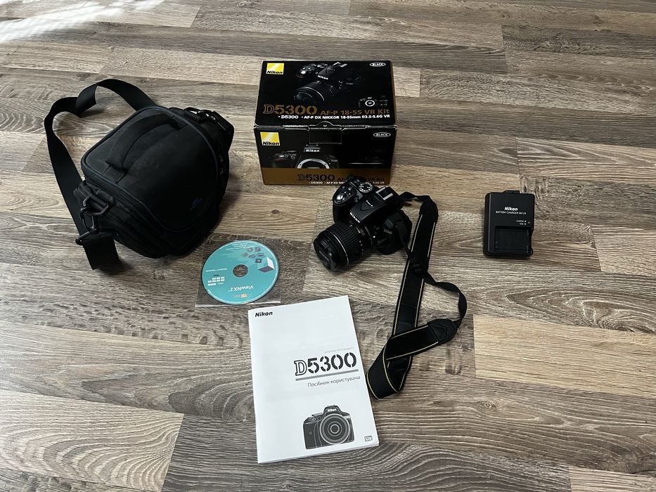 Фотоапарат Nikon D5300 Kit (18-55mm VR)