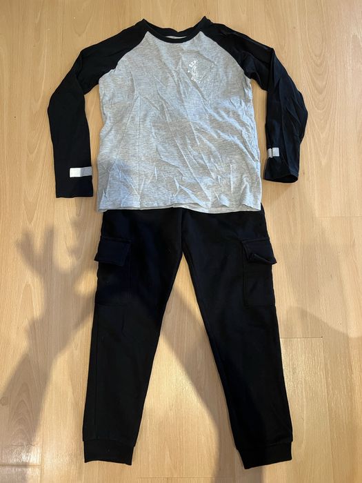 Комплект з спортивних штанів на реглана