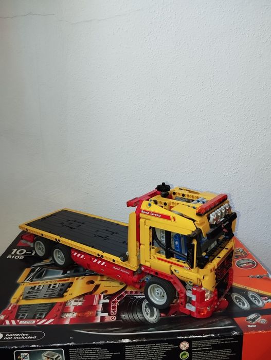 LEGO Technic Flatbed Truck 8109