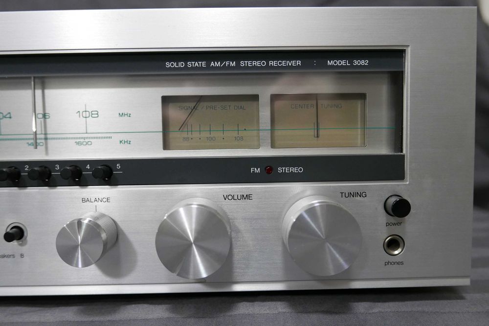 AMPLITUNER LUXOR 3082 - Wspaniałe stereo LAT 70-TYCH - SPRAWNY