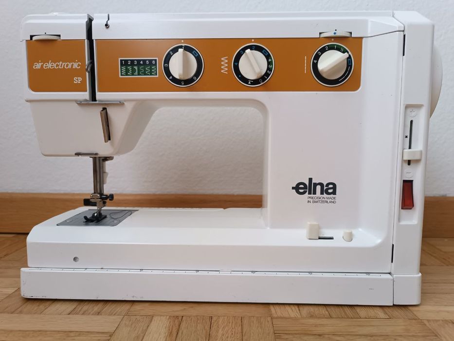 Швейна машинка Elna eir electric.
