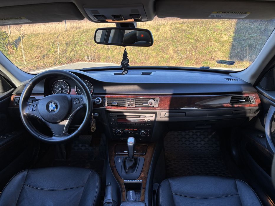 BMW E90 335i 306km 2008 rok, Sedan, M-Pakiet