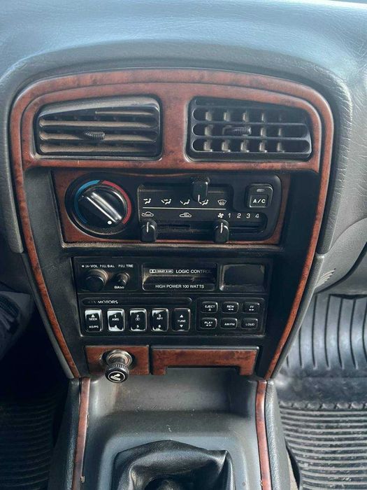 Продам КIA Спортедж 1996 року на повному ходу.до ноября по техпаспорту 2700дол