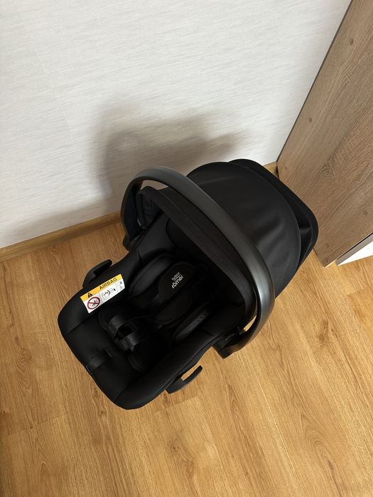 Автокрісло Bratax Römer baby safe з базою