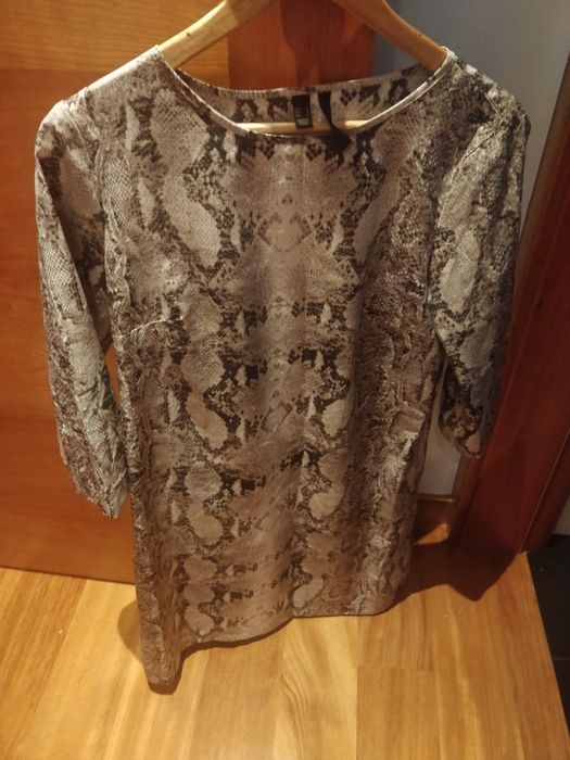 Snake-pattern dress, size M