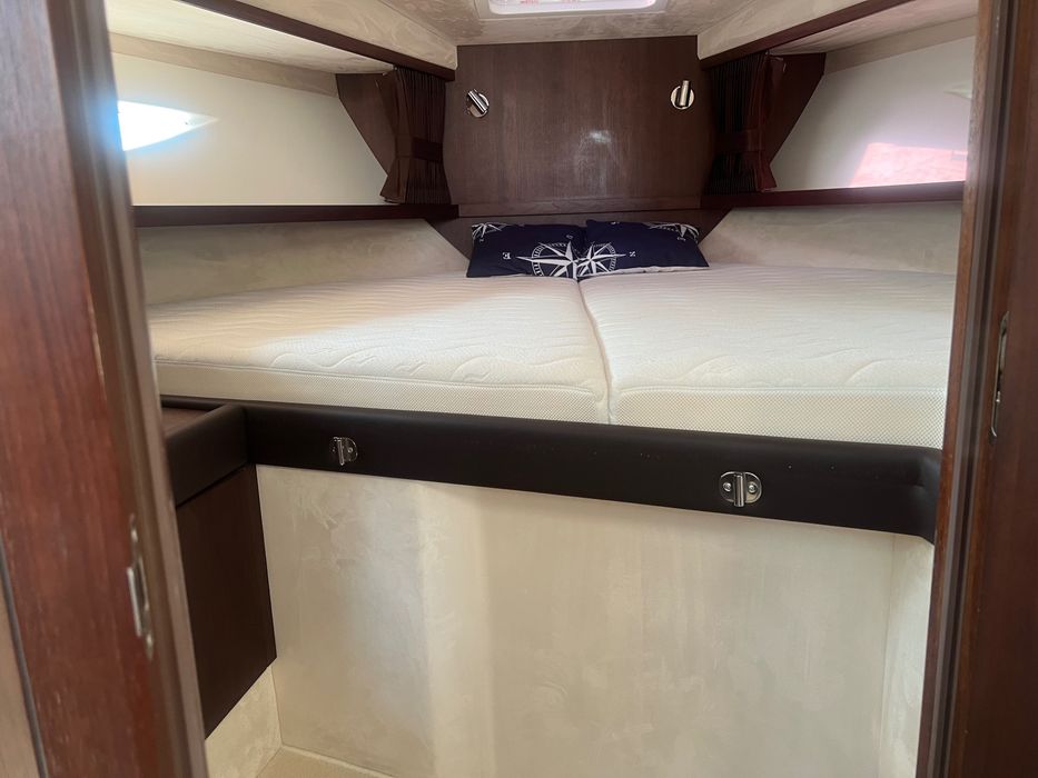 Jacht motorowy Galeon 335