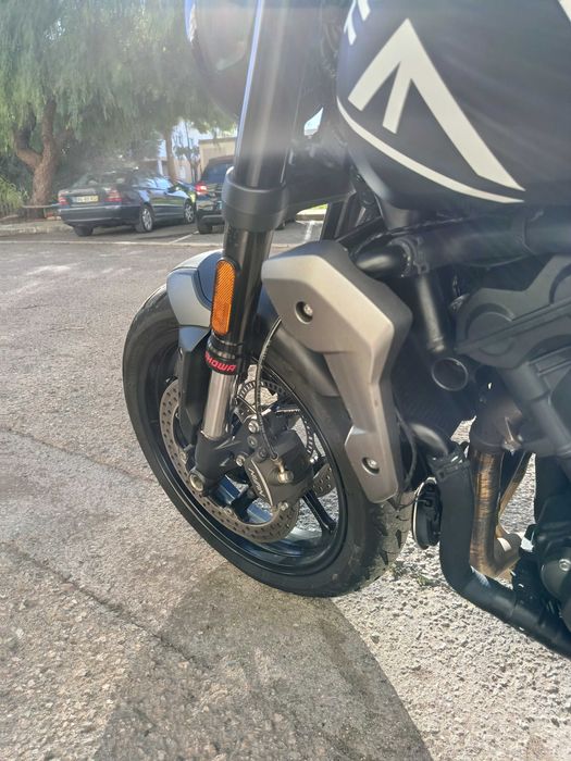 Triumph Trident 660. Como nova.