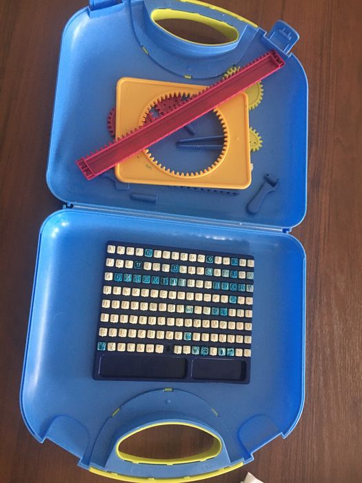 Walizka litery i akcesoria do rysowania SMIKI