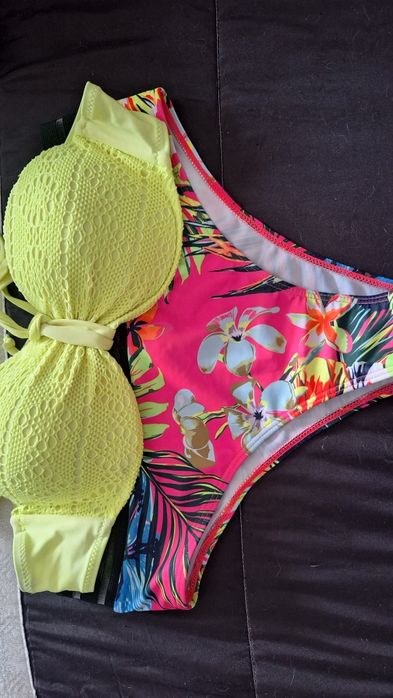 Bikini estampado lindo