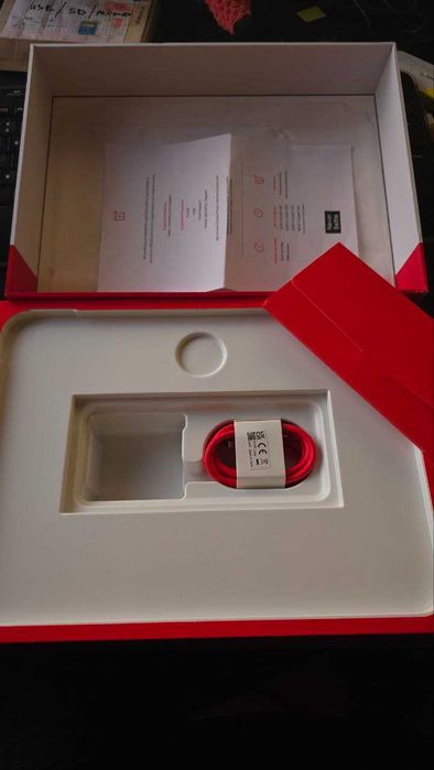 oneplus pad tablet 11,6 dimensity9000 128gb + 2чохла. ідеальний стан