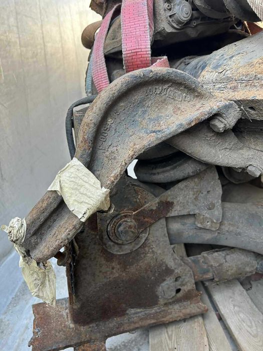 Podnoszenie osi Mercedes naczepa
