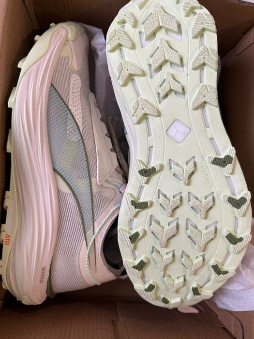 Кросівки Voyage  NITRO™ 4 RUNNING Puma