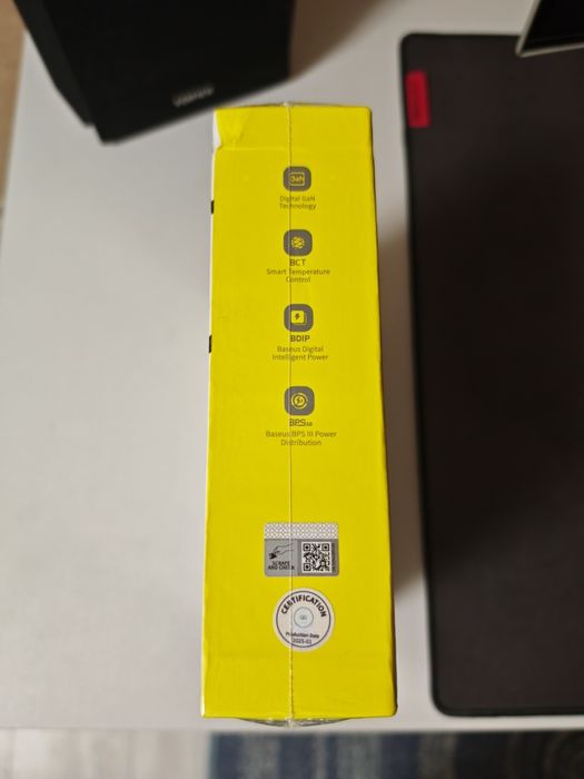 Baseus 240W Digital GaN зарядний пристрій новий